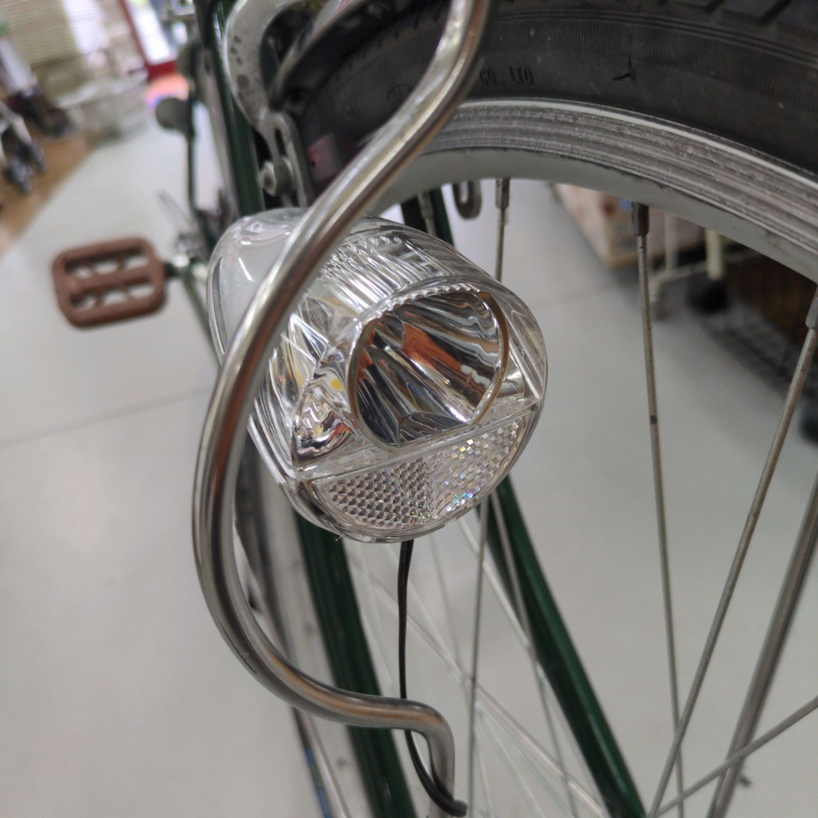 J327 ☆多少サビキズ使用感有り☆軽快自転車☆GEO CROSS☆6段☆LED