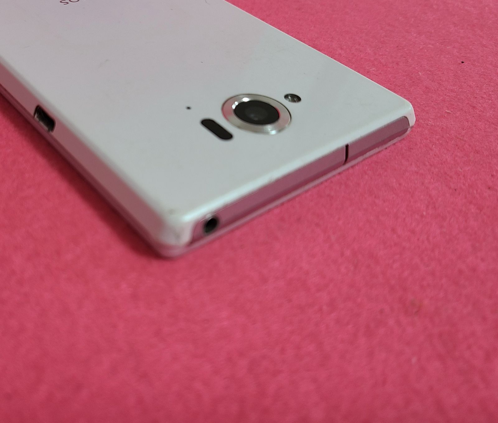 SHARP - ★SH01L 白 新品未使用 docomo ★ 楽天市場】aquos sense sh-01l（カラーホワイト