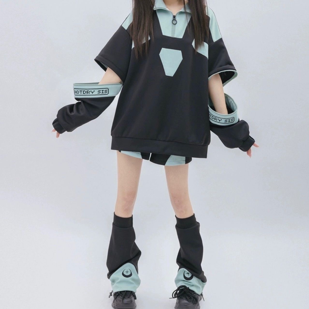 ハーフジップトップス ハーフパンツ