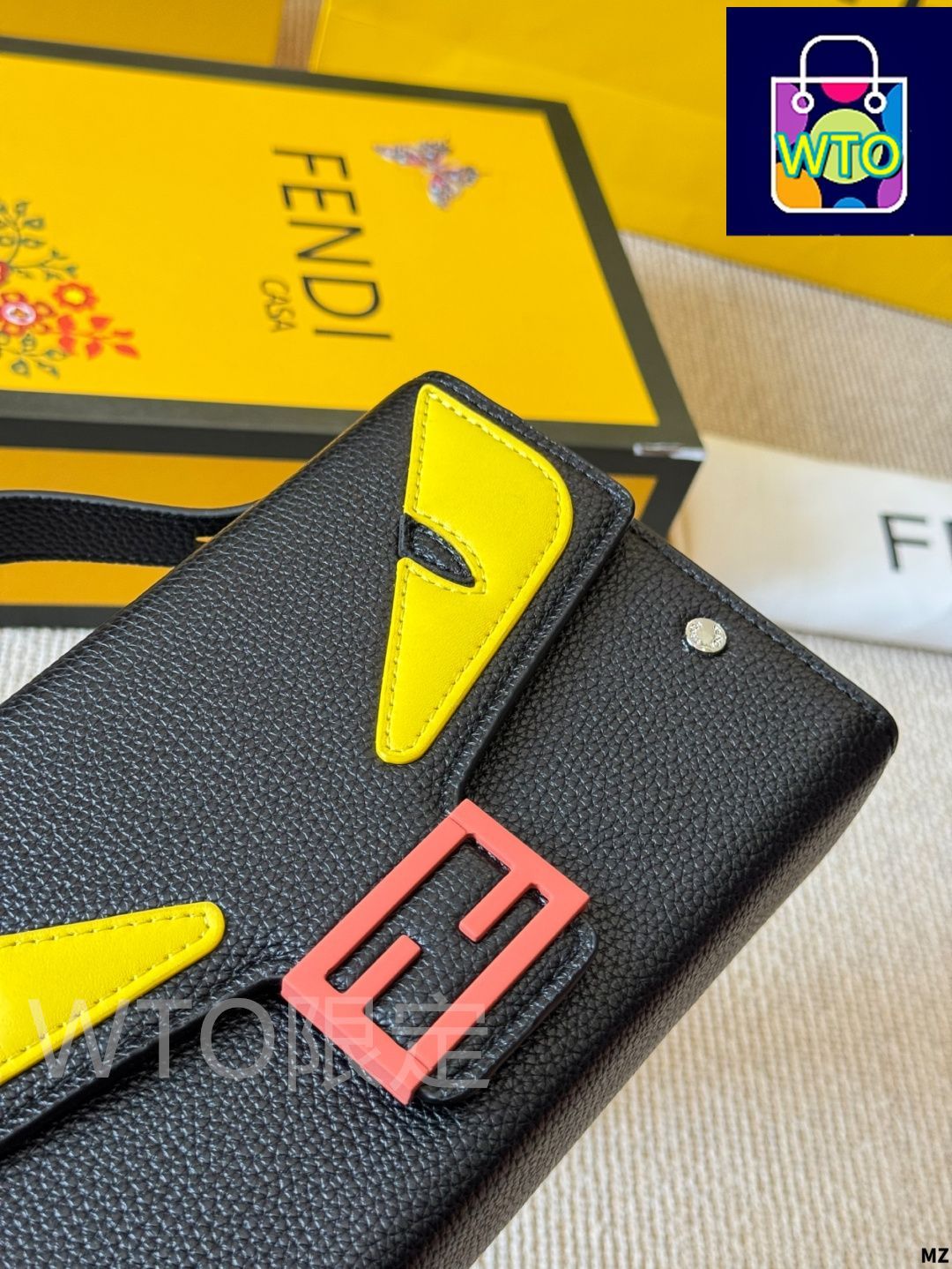 今日特価】Fendi Fendi Eyes Monster Square Bag - フェンディ