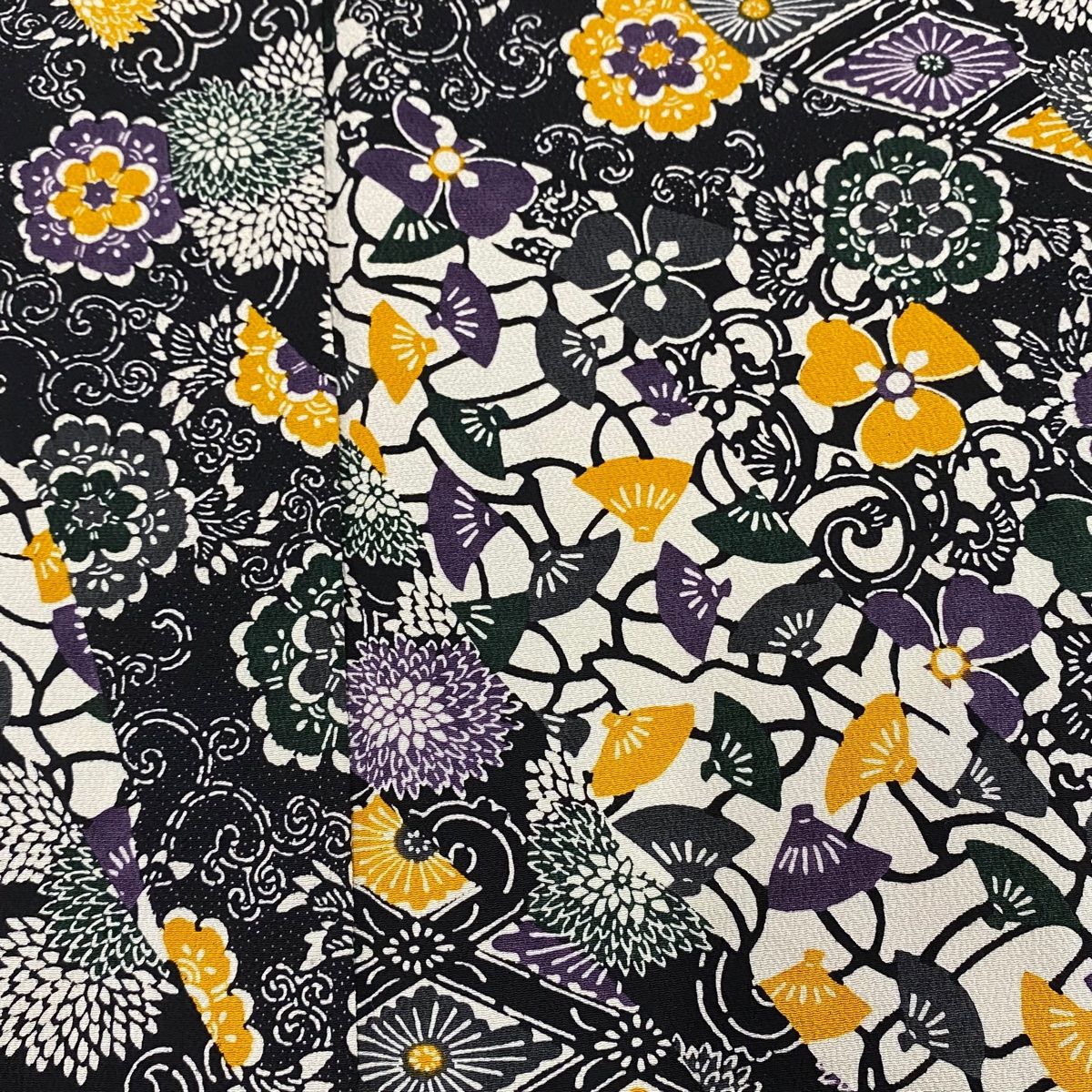 【小紋】身丈158㌢ 袷 刺繍 唐草 花 豆から茶 上品 高級 正絹 着物12 小紋】身丈158㌢ 袷 刺繍 唐草 花 豆から茶 上品 高級 正絹 着物12