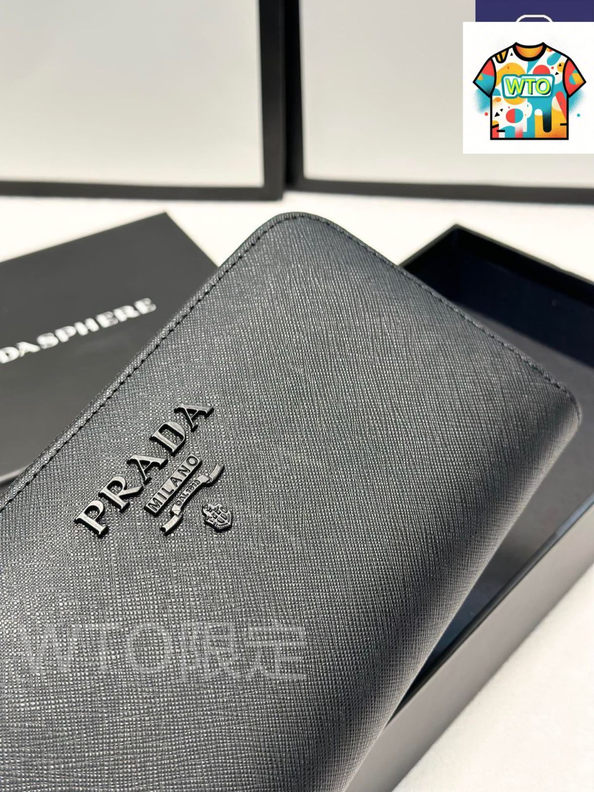 プラダ クロスグレインレザーシリーズ