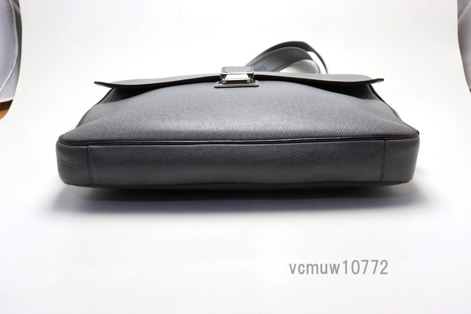 鑑定済・極美品 ルイヴィトン ヴァシリPM タイガ 2way ビジネスバッグ LOUIS VUITTON ビジネスバッグ タイガ グレー ヴァシリ レザー