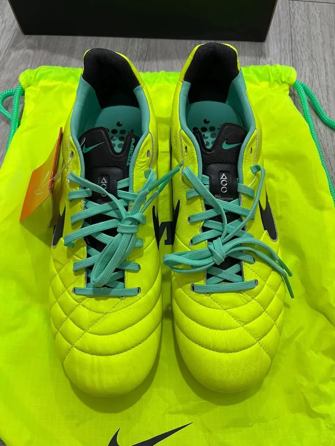 NIKEティエンポレジェンド7FG 26㎝ NIKEティエンポレジェンド7FG 26㎝ NIKE ナイキ ティエンポ レジェンド