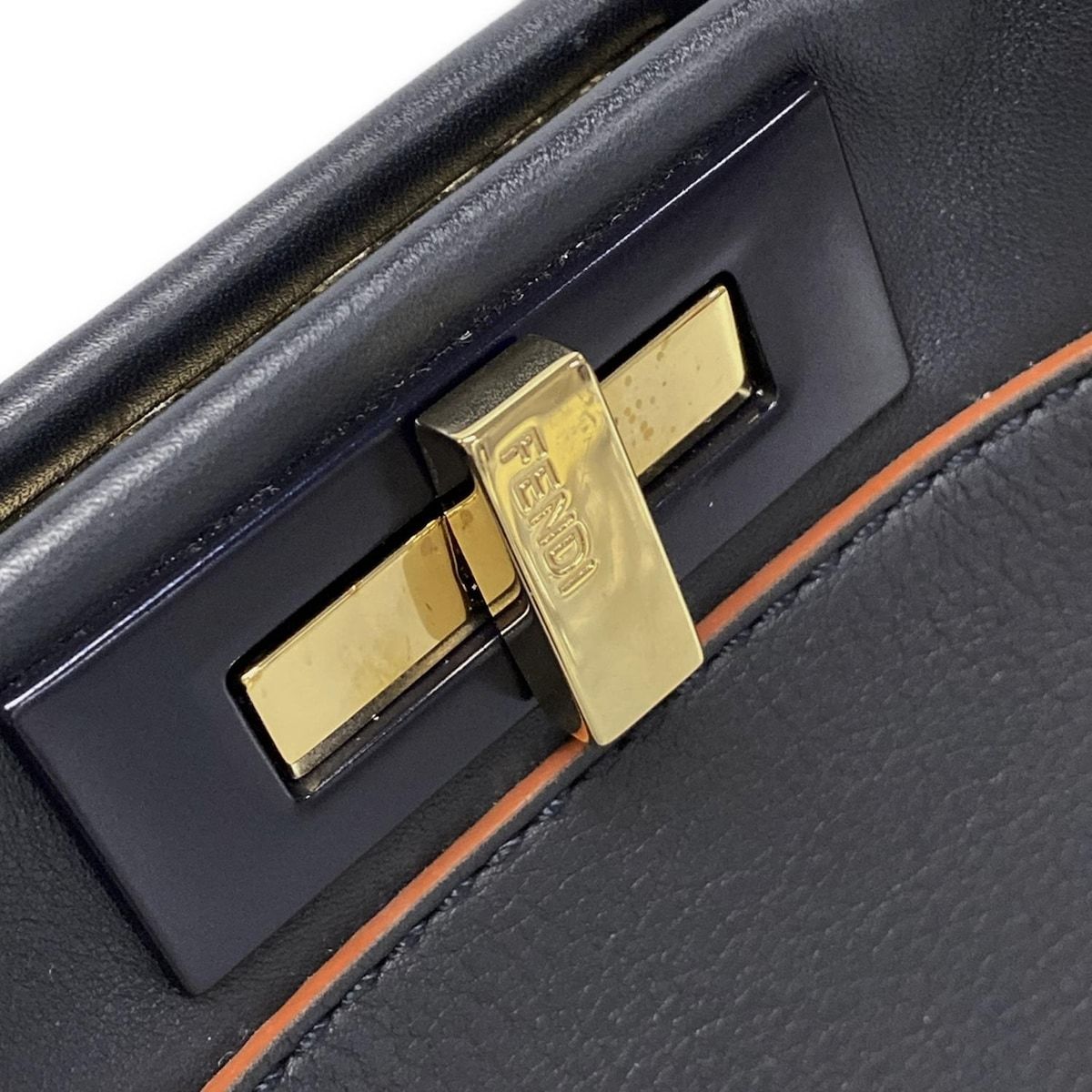 ダークネイビー×ブラウン