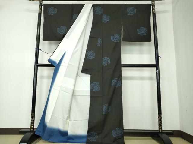 平和屋着物○本場大島紬 9マルキ 地空 舞花文 正絹 逸品 DAAS3040ps  