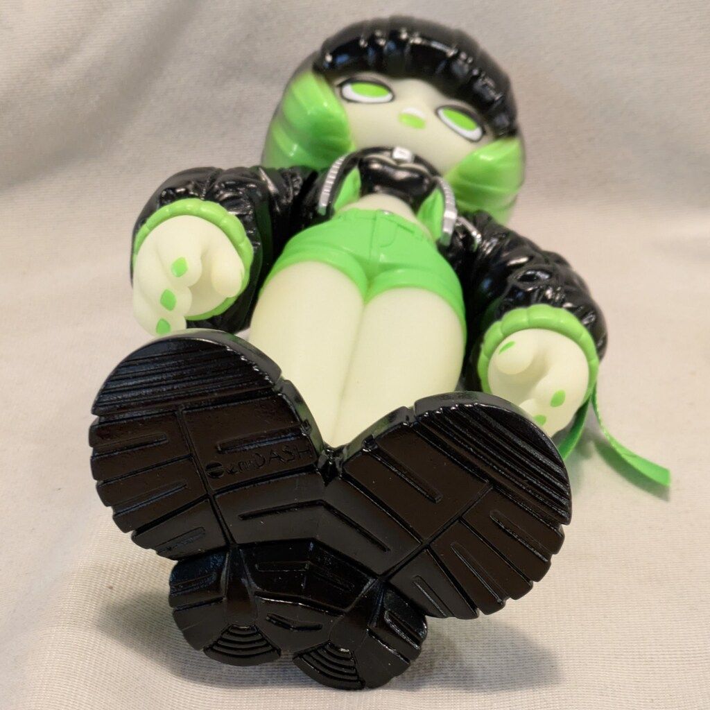 EMDASH MOVE 3rd color HYPE GREEN G.I.D - メルカリ