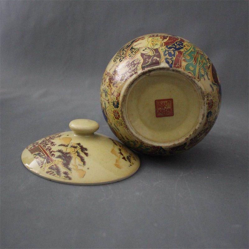 清末民国 鯖牡丹紋蓋缶 茶葉缶 景徳鎮 陶磁器 装飾品 工芸
