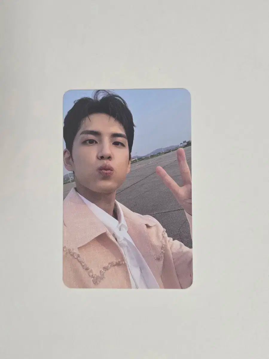 DAY6(デイシックス) ウォンピル(WONPIL) フォーエバー・ヤング