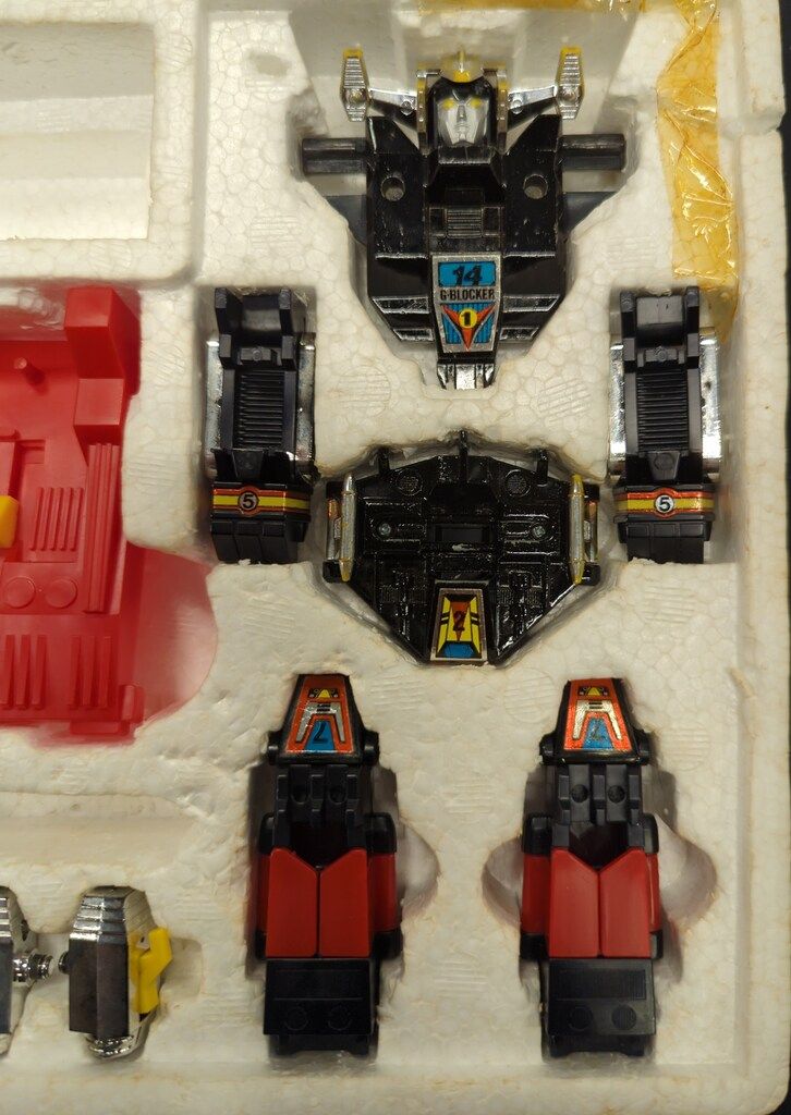 Takara Tomy - 美品　タカラ　ダイアクロン 14機合体 ガッツブロッカー Takara Tomy - 美品 タカラ ダイアクロン 14機合体 ガッツ