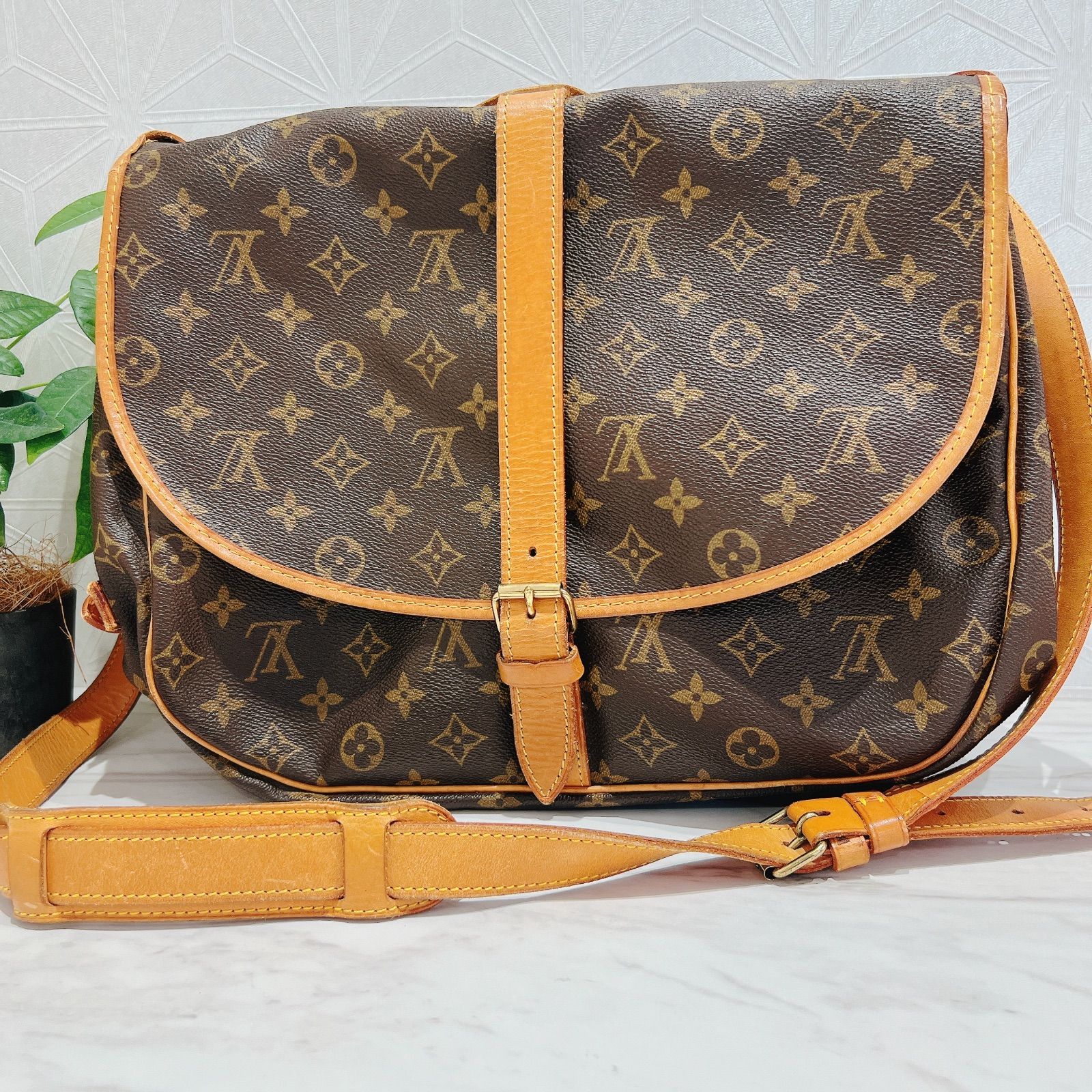 LOUIS VUITTON ルイ・ヴィトン ソミュール35 M42254 モノグラム