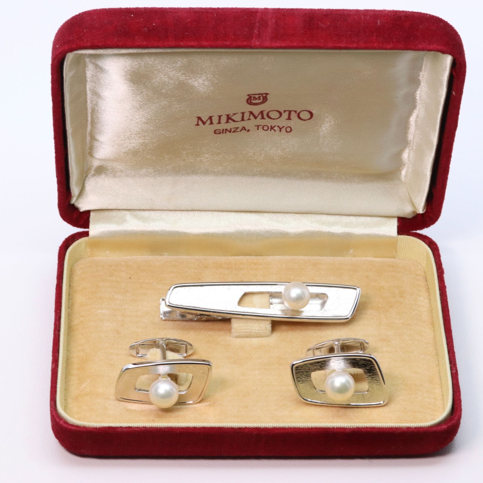 【未使用・箱付き】ミキモト MIKIMOTO  パール カフス タイピン セット 未使用 ミキモト真珠島 ネクタイピン カフスボタン セット
