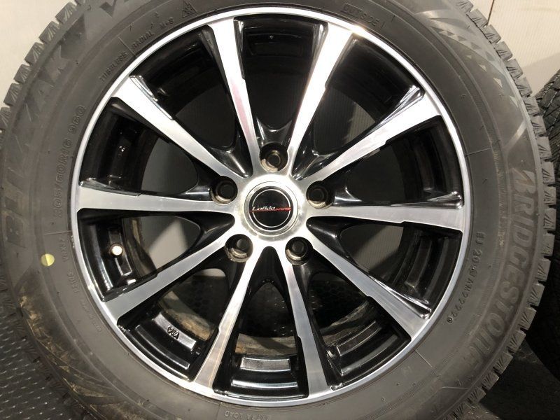 タイヤ走行短め【BS BLIZZAK VRX3 205/60R16】スタッドレス【LOFIDA