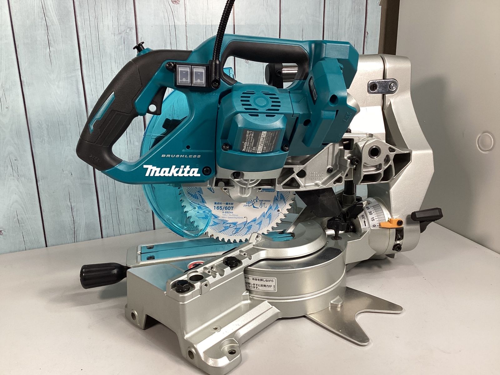 マキタ makita コードレススライドマルノコ LS610DZ