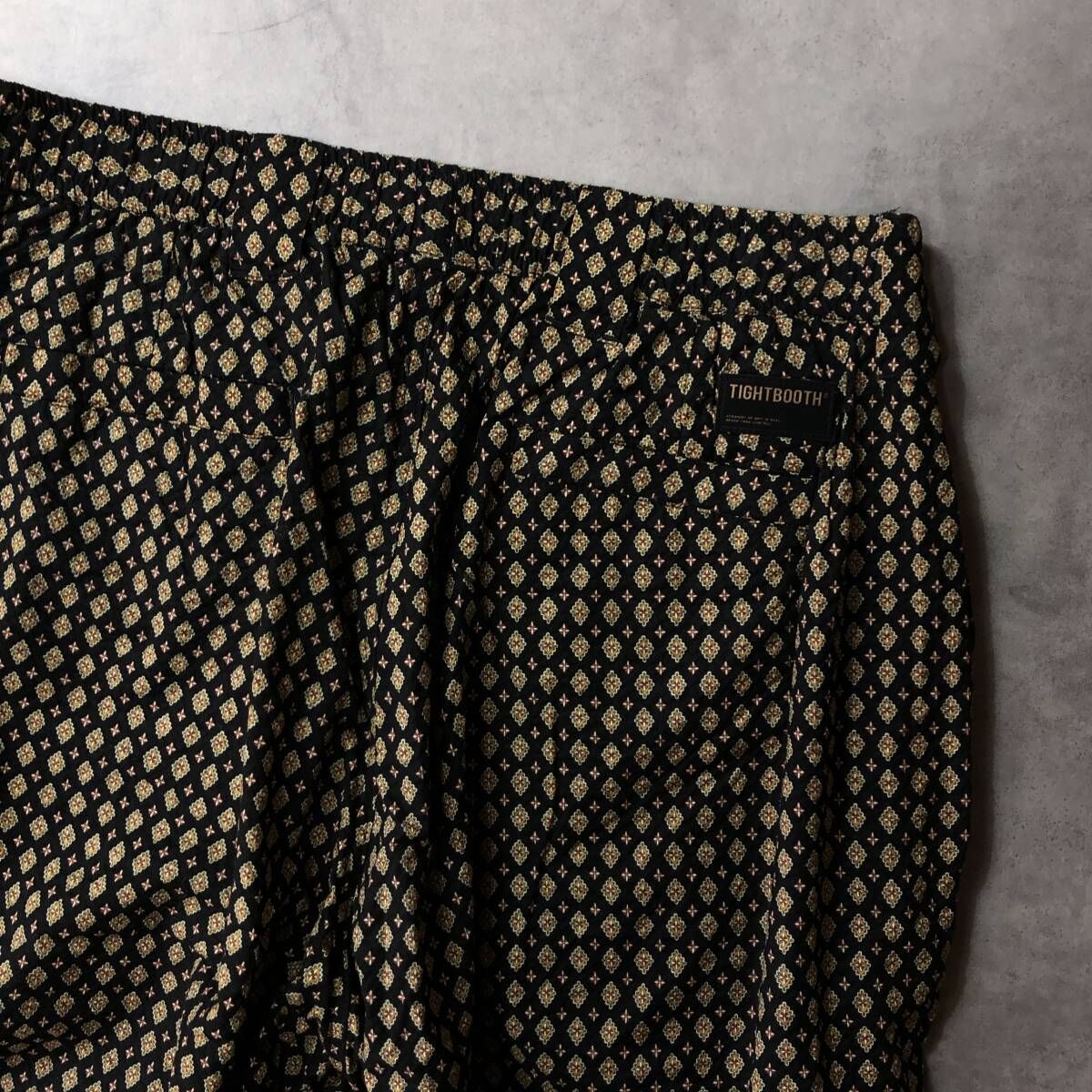 GQ3793◇TIGHTBOOTH PRODUCTION：RHOMBUS BALLOON PANTS◇L◇総柄 
