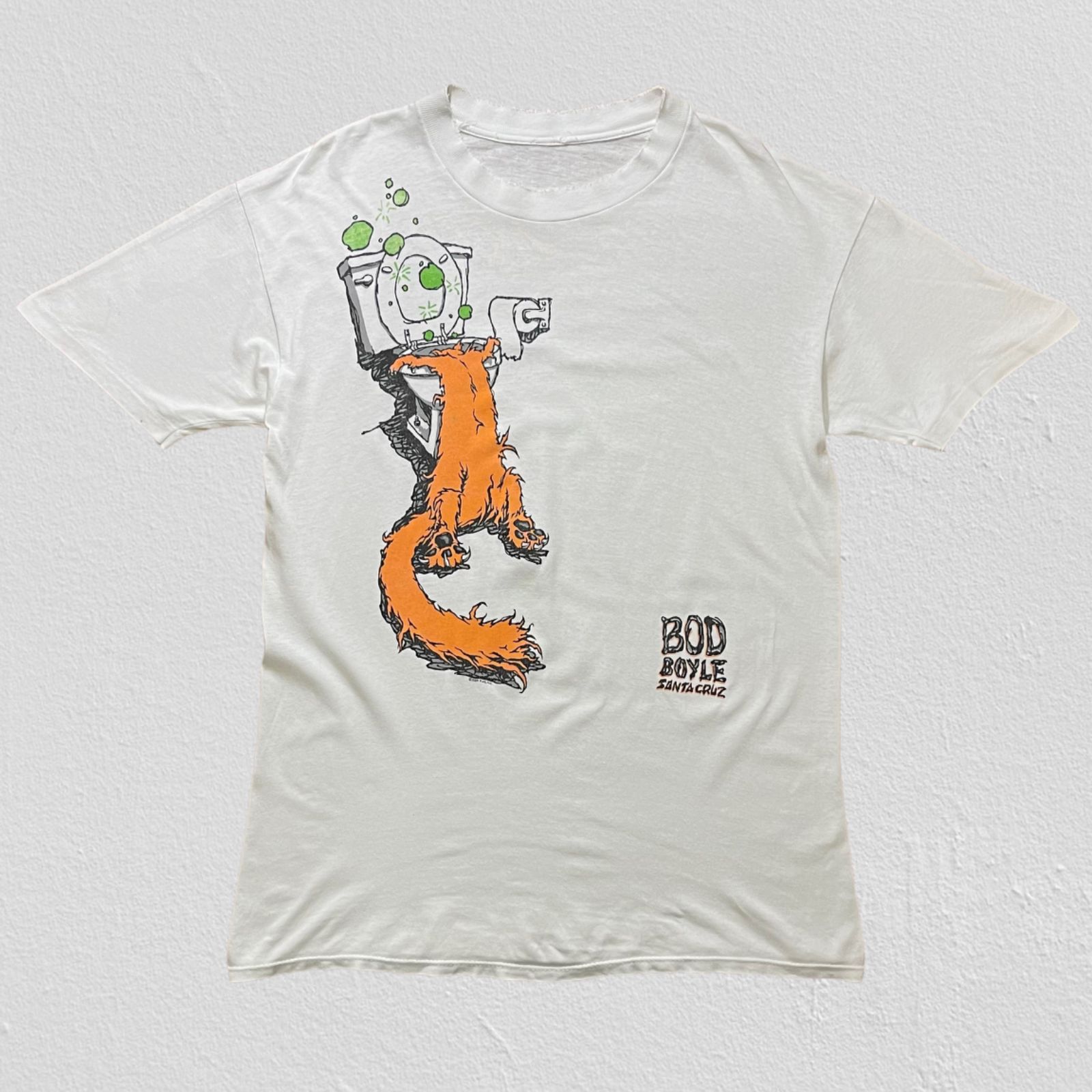 90's bootleg? SANTA CRUZ “BOD BOYLE” tee - メルカリ