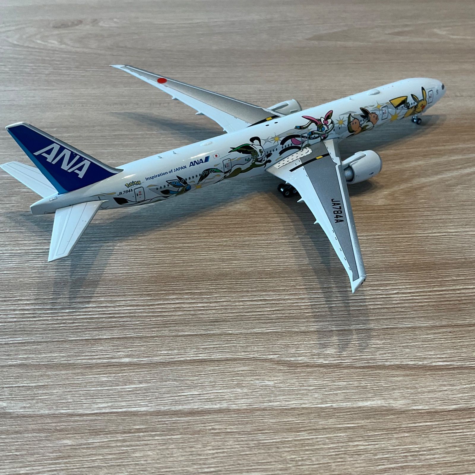 ANA B777-300ER 1/400 JA784A イーブイジェット - メルカリ