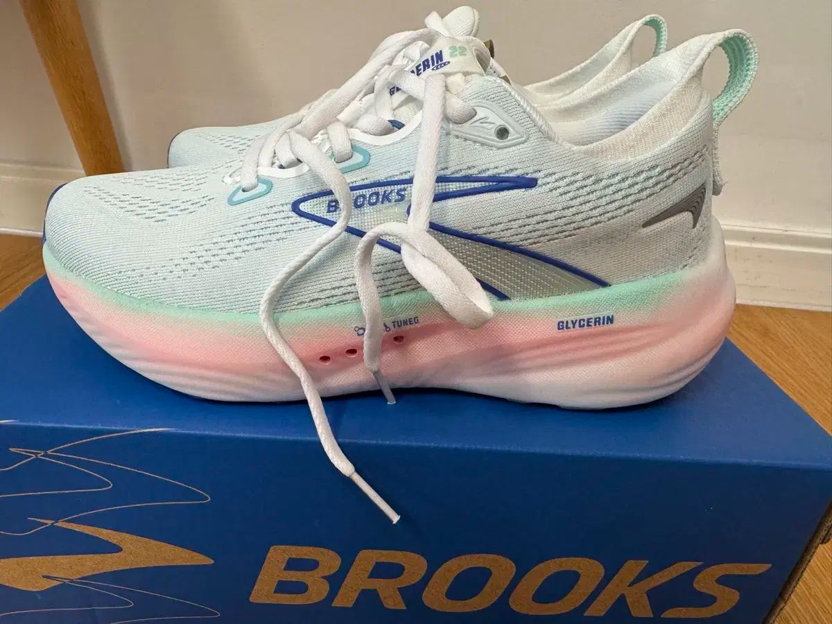 ブルックス グリセリン 22 ランニングシューズ ミント 235