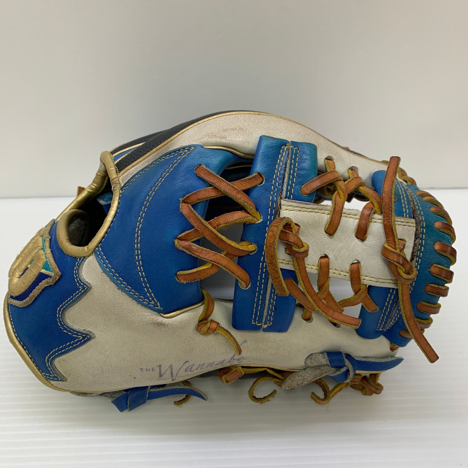 ウィルソン Wilson ワナビーヒーロー 軟式 大人 一般 内野手用 グローブ グラブ 右投げ RHOW5H 品 野球 6447