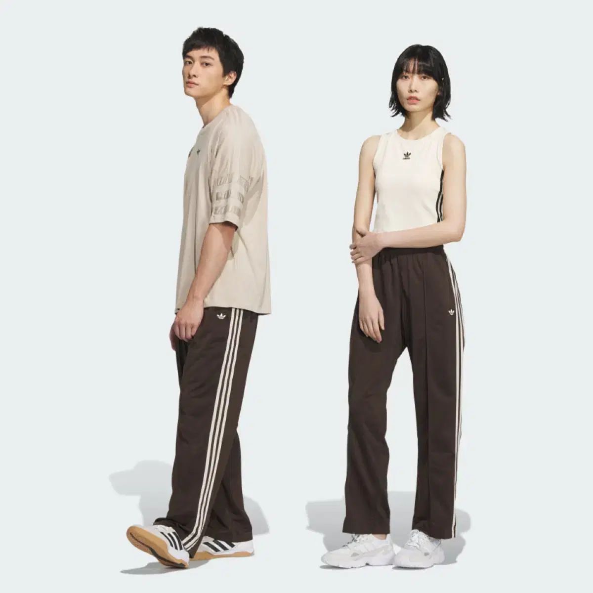 トラックパンツ
