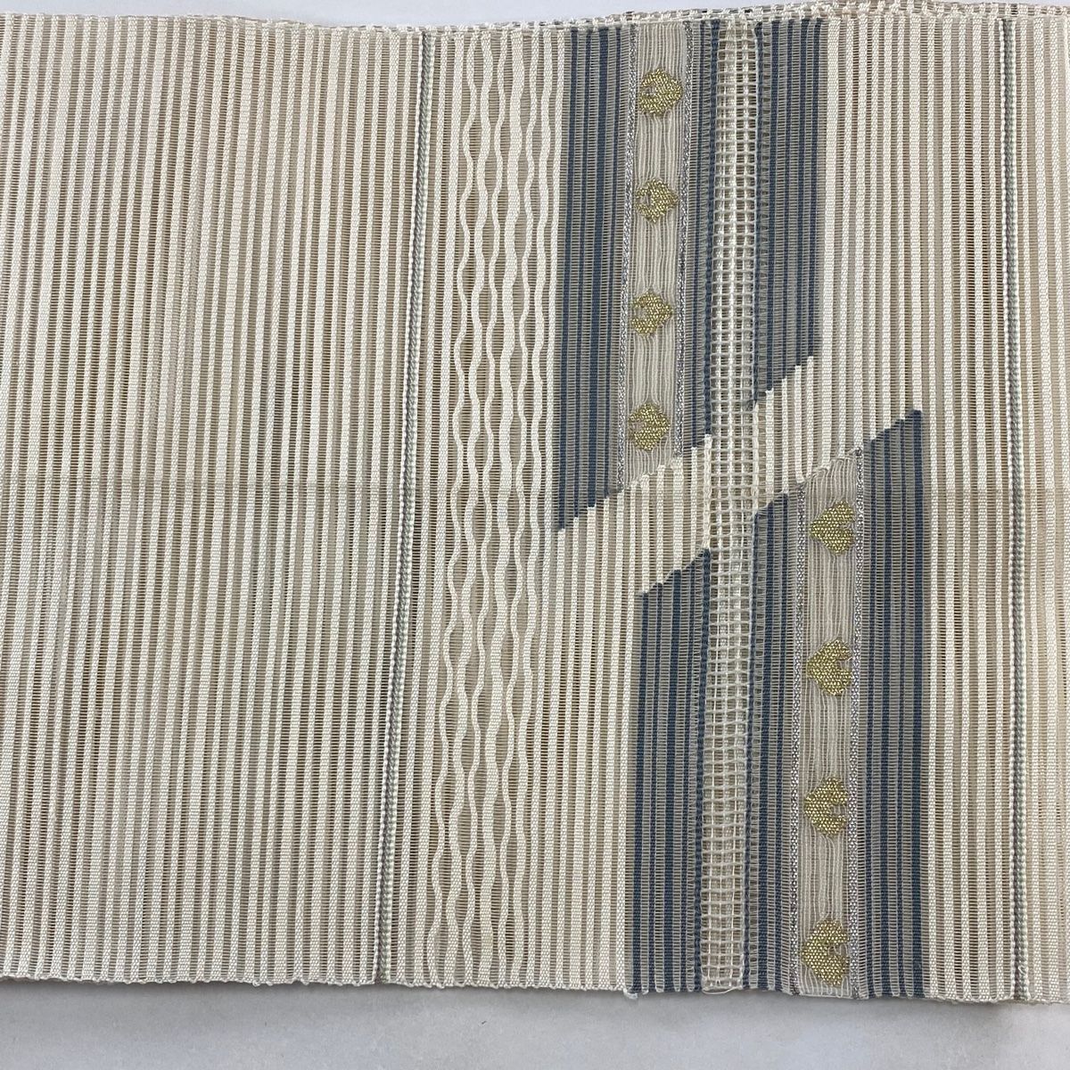 名古屋帯 美品 秀品 八寸名古屋帯 夏帯 縞 幾何学模様 金銀糸 クリーム