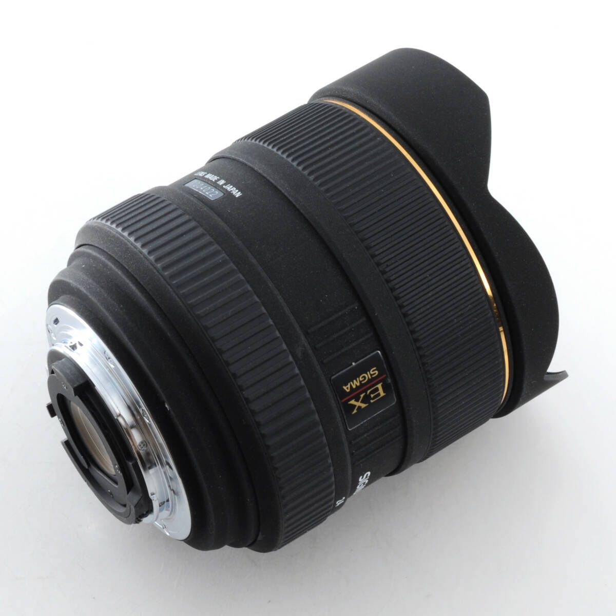 超広角ズームレンズ