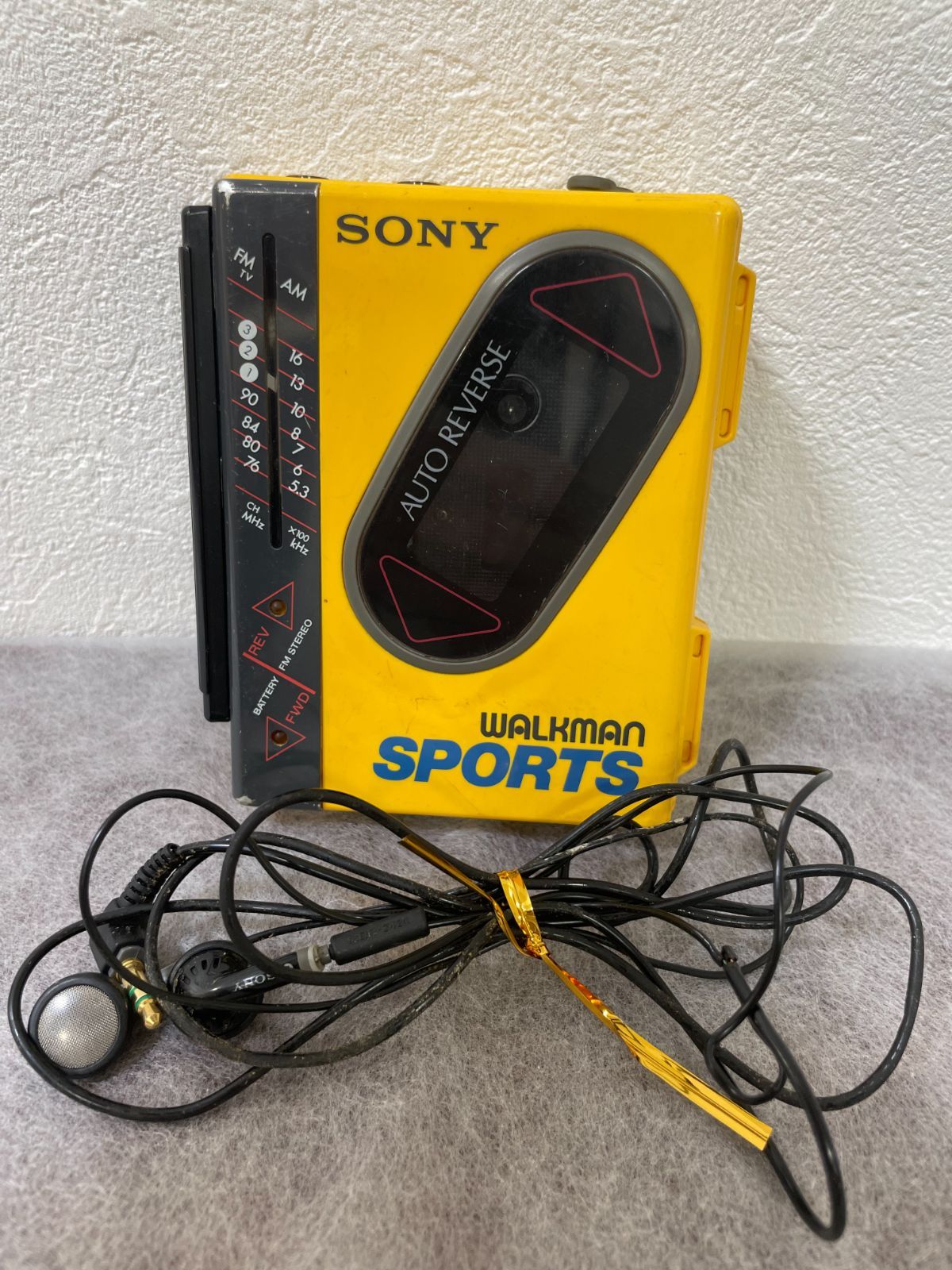 Y119】動作未確認 SONY WALKMAN SPORTS WM-F75 イエロー 黄色 ウォークマン カセットプレーヤー 中古品 現状品 ジャンク品  - メルカリ