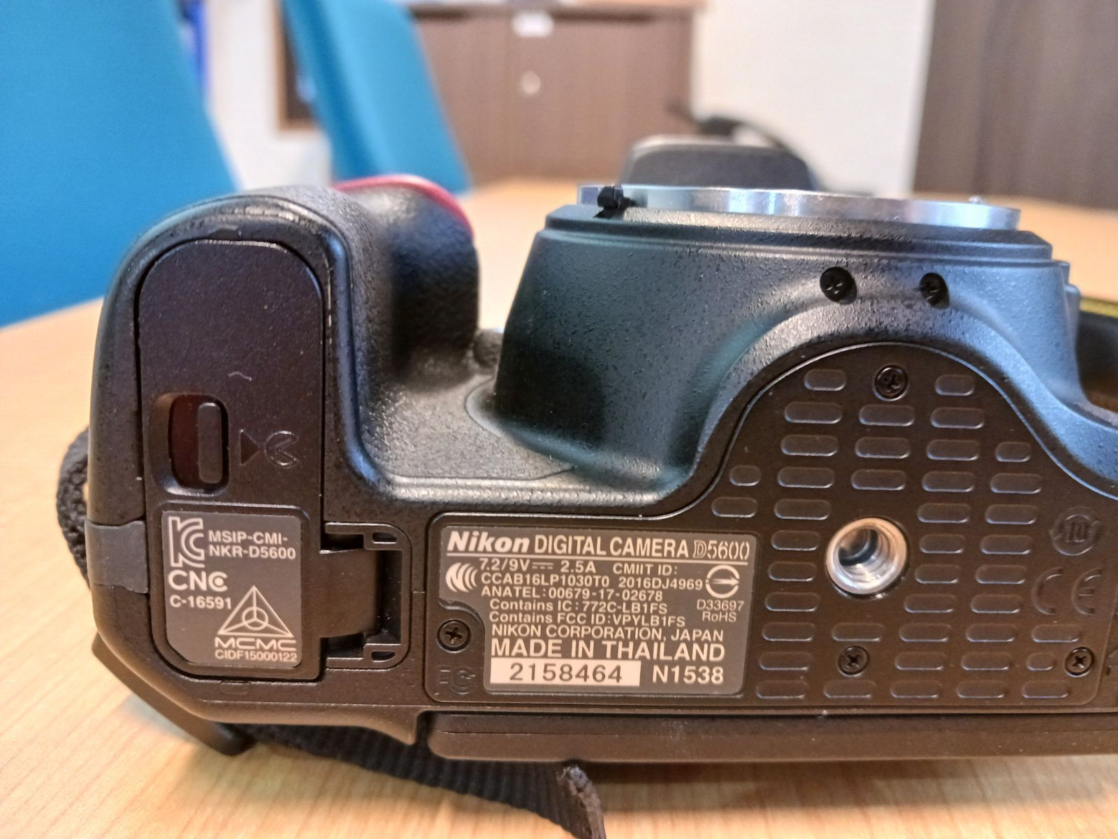 おまけなし！✨ショット数3949回で美品✨Nikon D5600　738-1 ニコン Nikon D5600 デジタル一眼レフカメラ 18-55 VR レンズ