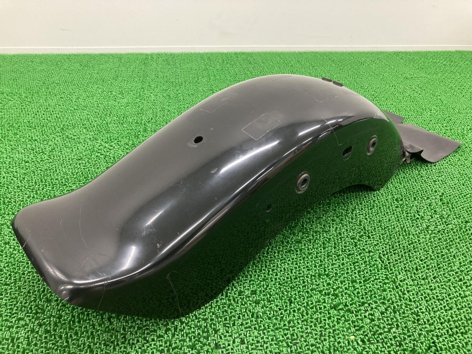 ドラッグスター400 リアフェンダー 黒 ヤマハ 純正 中古 バイク 部品 4TR VH01J 割れ欠け無し 品薄 希少品 DragStar400 車検 Genuine