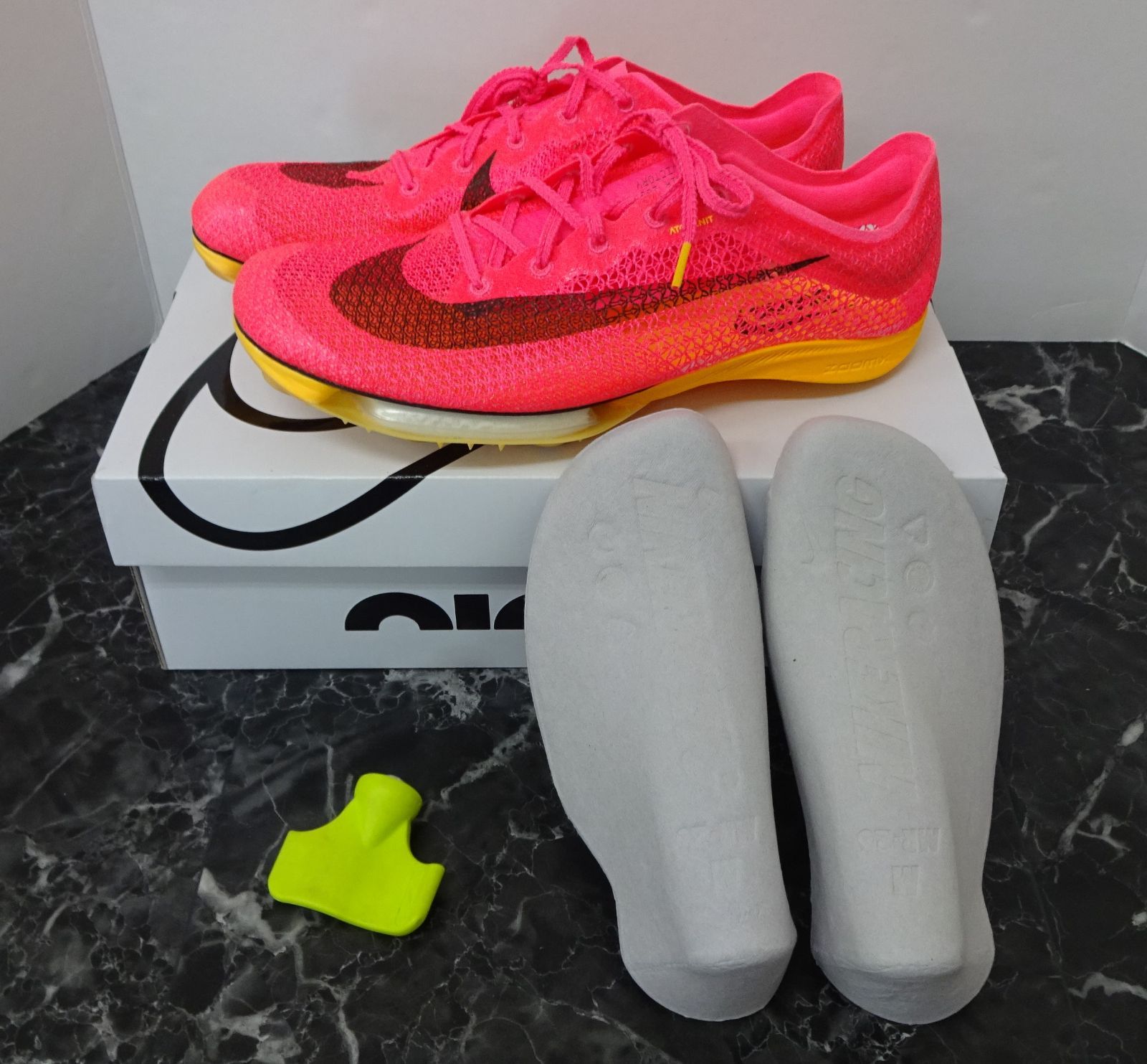77. NIKE スパイク CD4385-600 Air Zoom Victory / ナイキ エアズーム