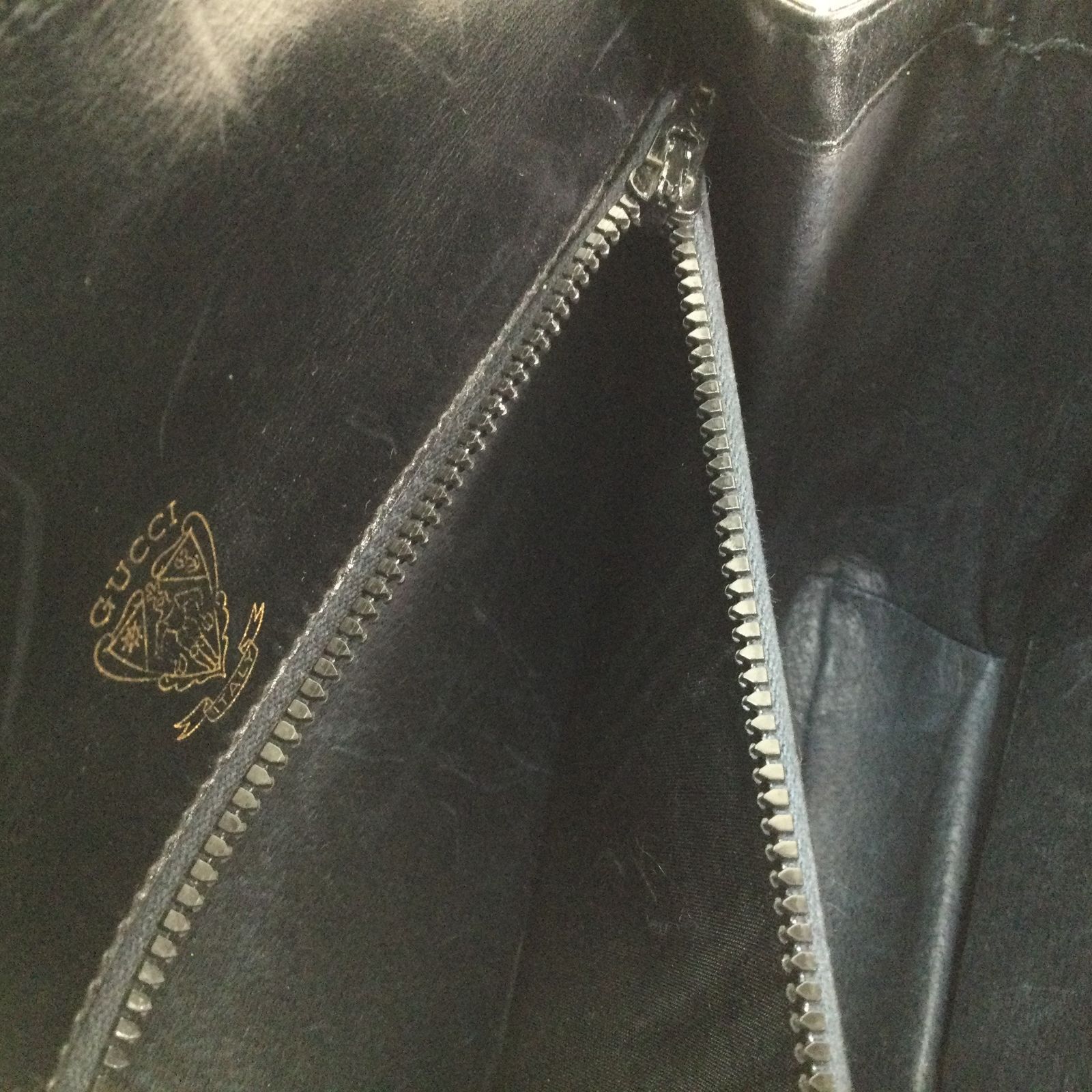 ブラック ブランドバッグ