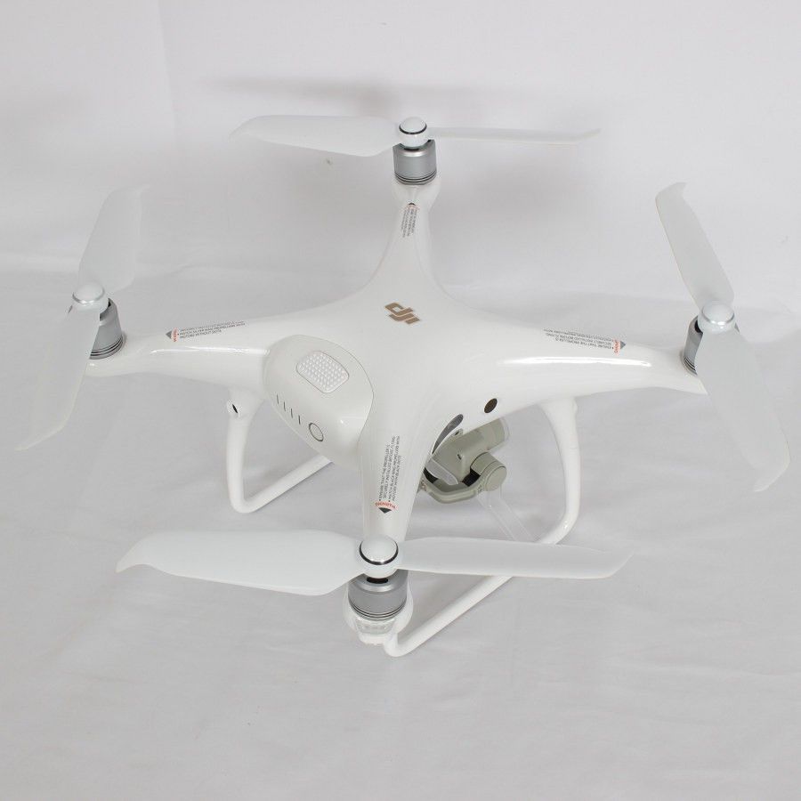 美品】DJI Phantom 4 Pro V2.0 WM331S ドローン ファントム プロ 本体 - メルカリ