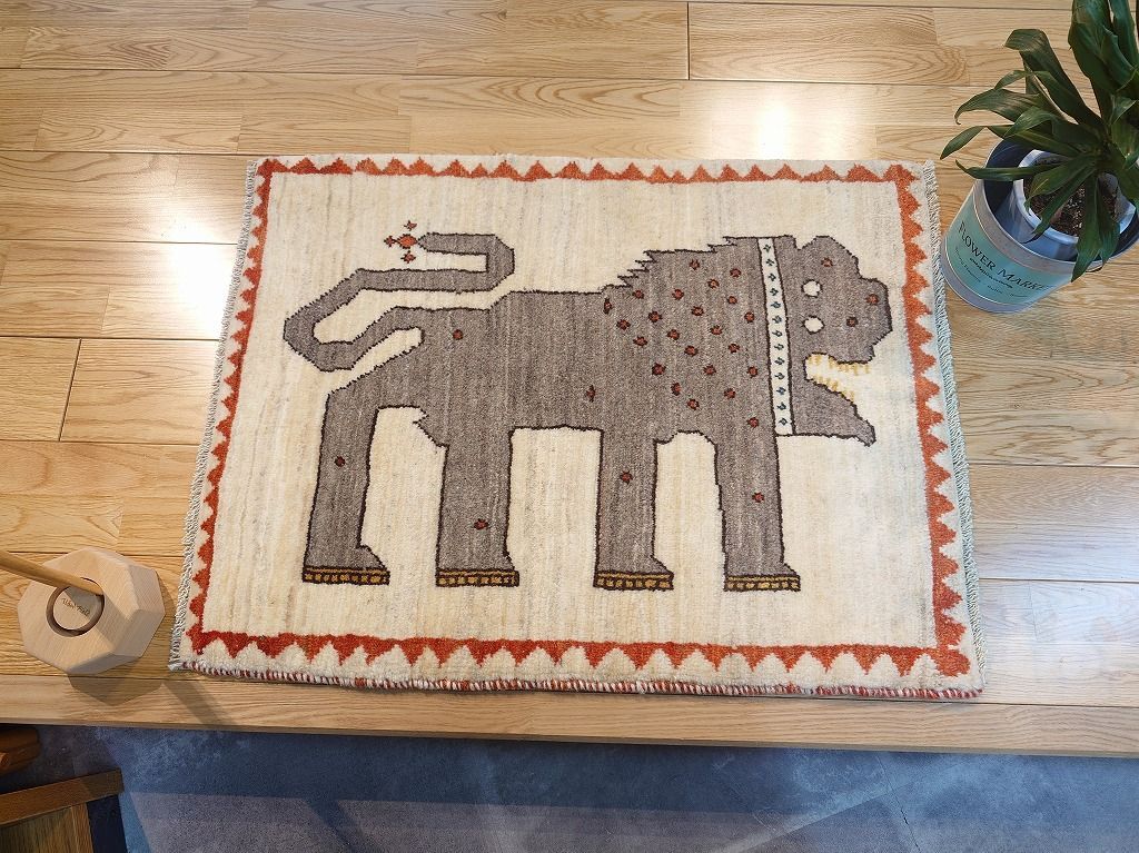 ペルシャ ライオンギャッベ 【本場イラン産】 マット 90x60cm ギャッベ