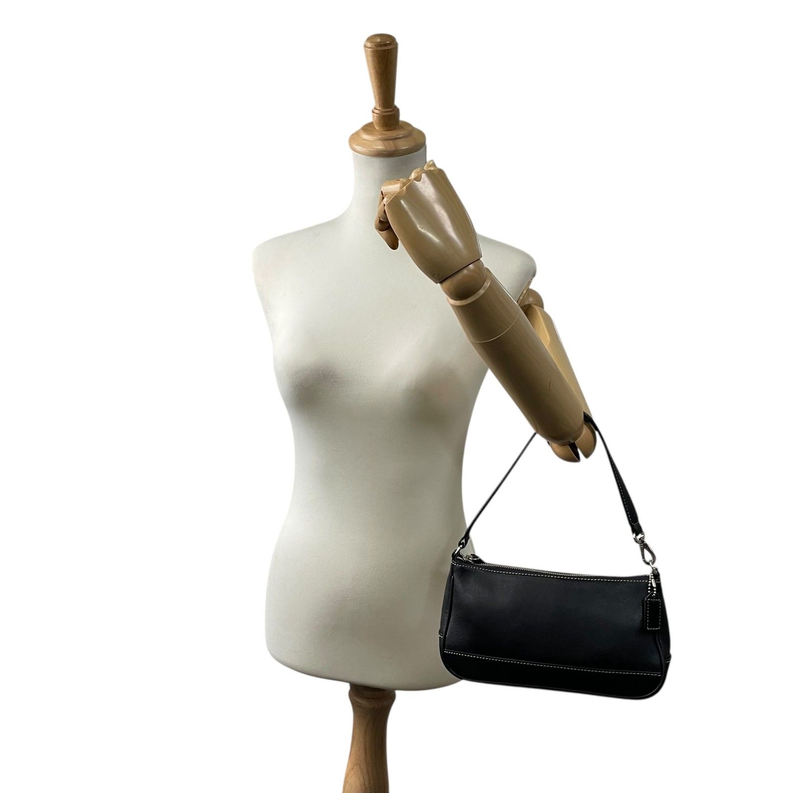 極美品 コーチ アクセサリーポーチ ブラック COACH オールレザー 極美品 COACH コーチ アクセサリーポーチ ハンドバッグ ミニ