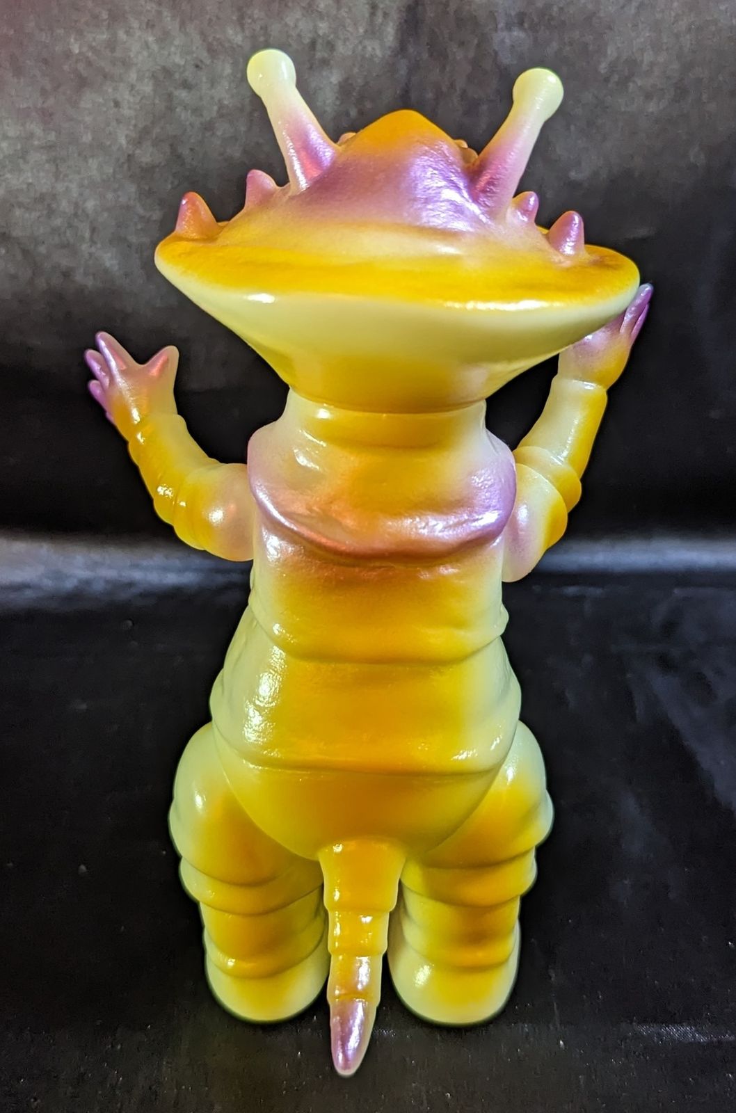 ブルマァク BULLMARK リトルカネゴン 蓄光オレンジ ソフビ 3月2日(土