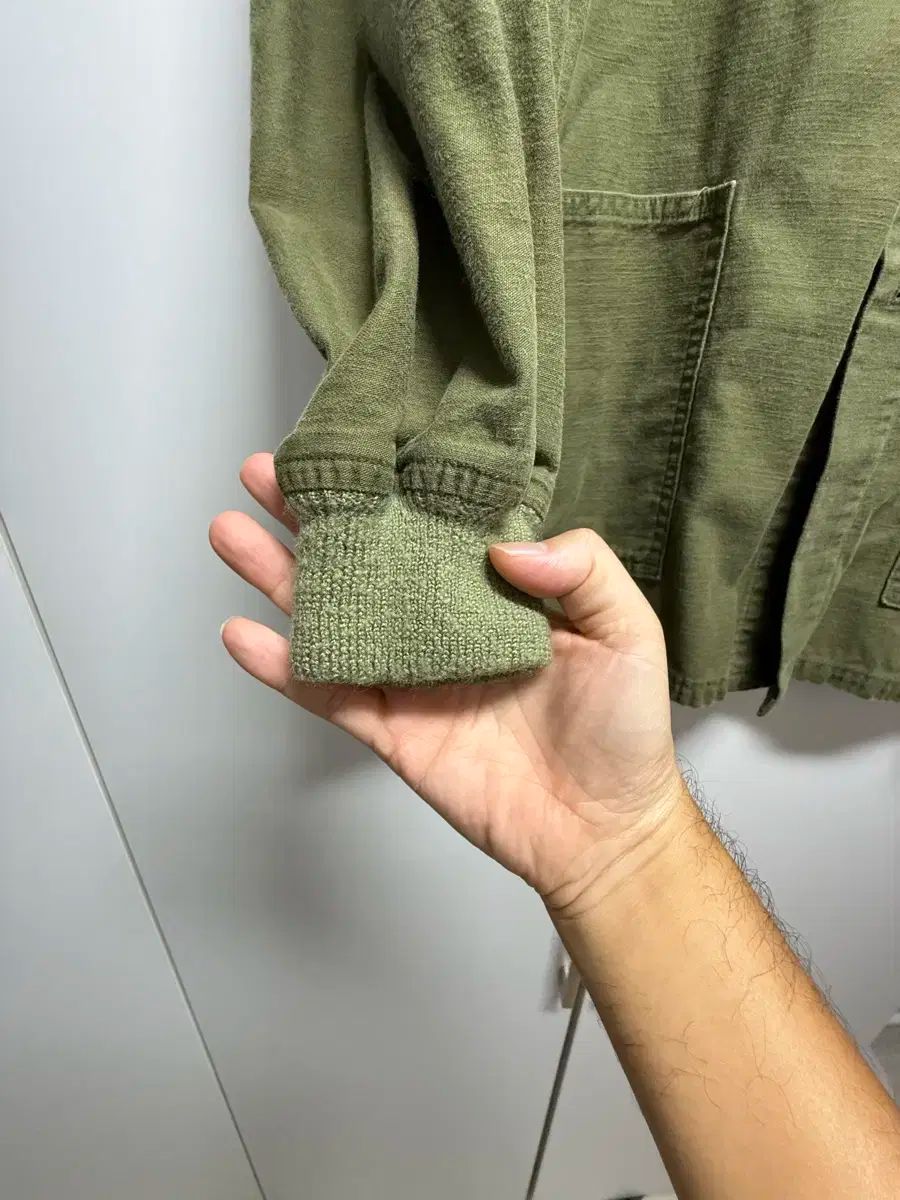 NEEDLES ニードルズ 立つ カラー ホワイトサテン シャツ オリーブ MERCADOAVALIA_COM_BR