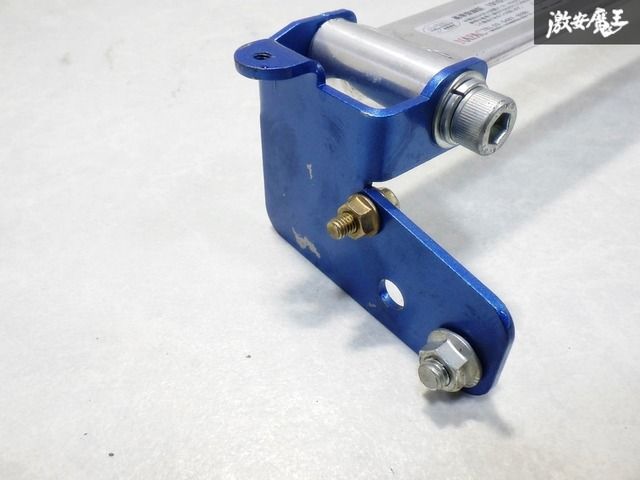 タワーバー ストラットタワーバー