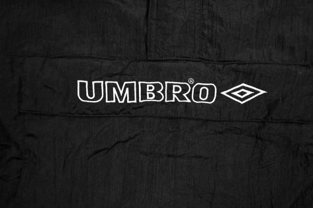 UMBRO ナイロンジャケット