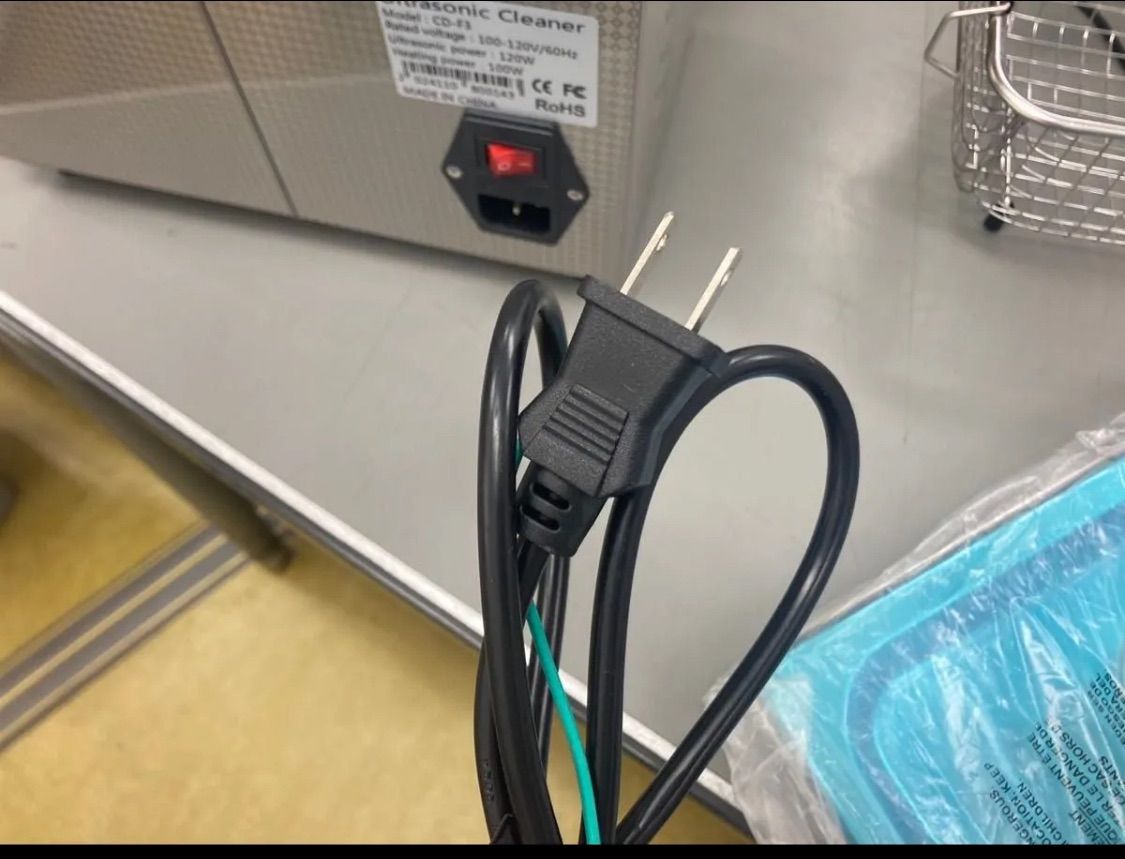 超音波クリーナー