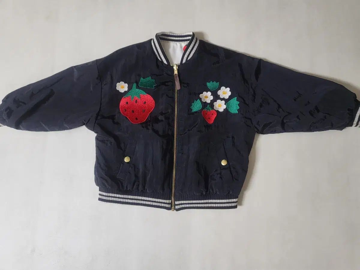 リミテドゥドゥ ストロベリー ブルゾン ジャケット M
