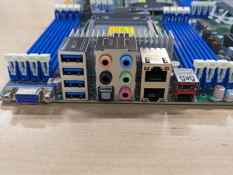 Supermicro C621A