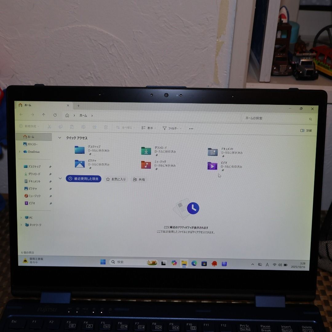 個性を引き出す 2in1 Win11公式対応8世代Corei5 メ8G SSD 無線 カメラ 最大35％offセール。