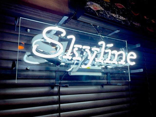 SKYLINE スカイライン ネオン 看板 世田谷ベース ダットサン Z 432