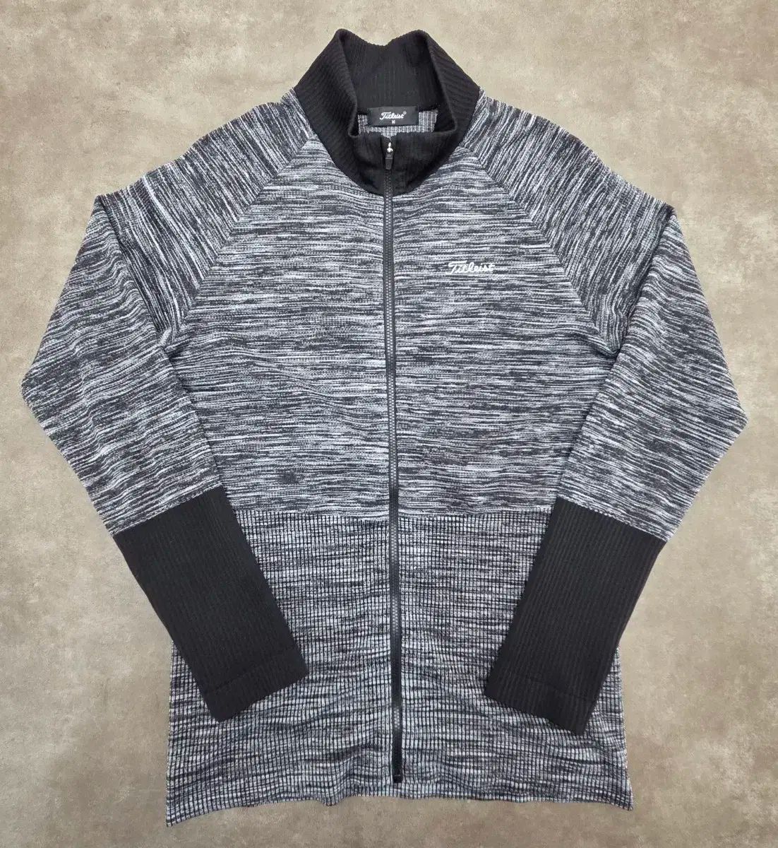 【往復送料無料】 Titleist タイトリスト レディース ブロック ゴルフニット ジップアップ 海外ファッション通販。