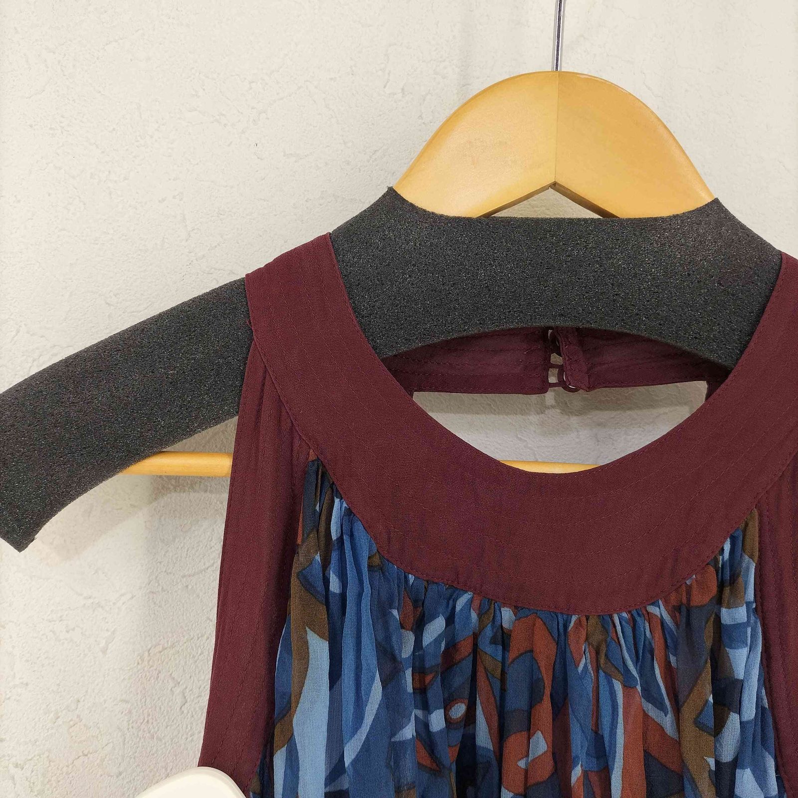 ケイタマルヤマ 北斎柄のシルクワンピース