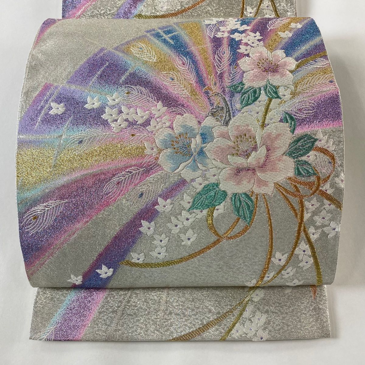 袋帯 美品 秀品 草花 孔雀の羽 金銀糸 箔 銀色 六通 正絹 【中古