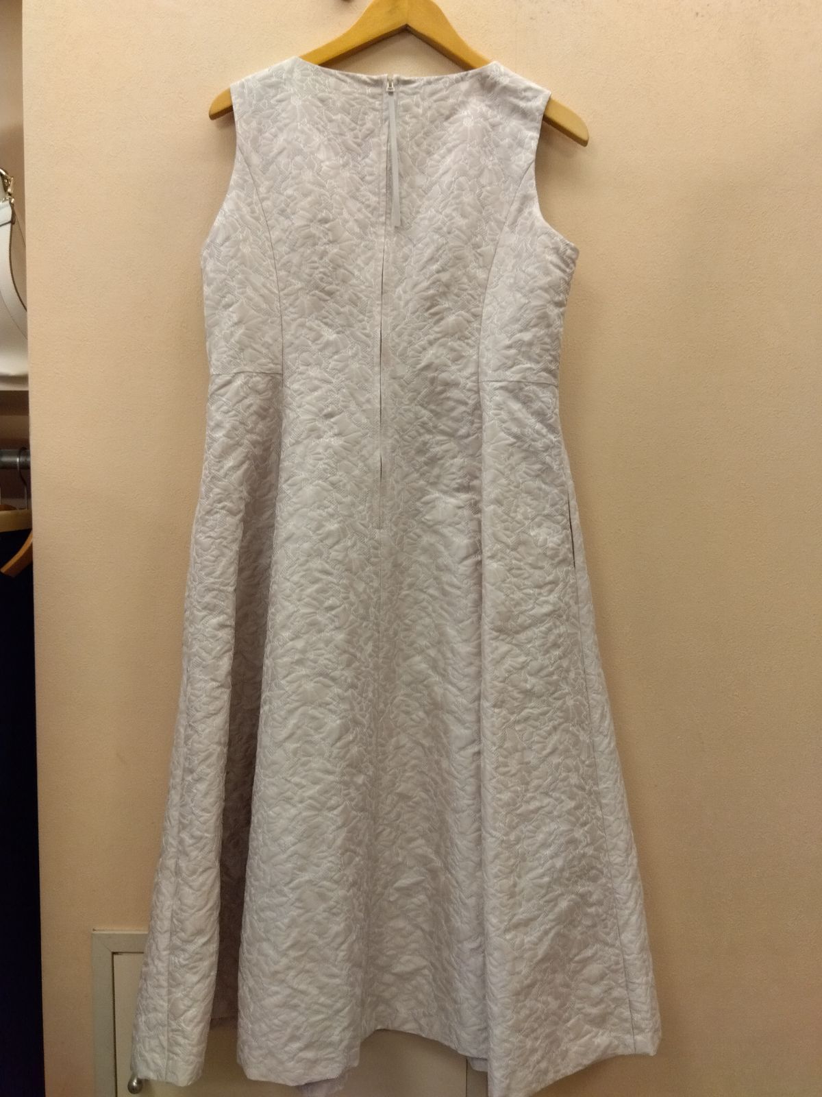 М11 ジョリーミニョン jolie mignon リボンブローチ付き ジャガード 花柄 ワンピース