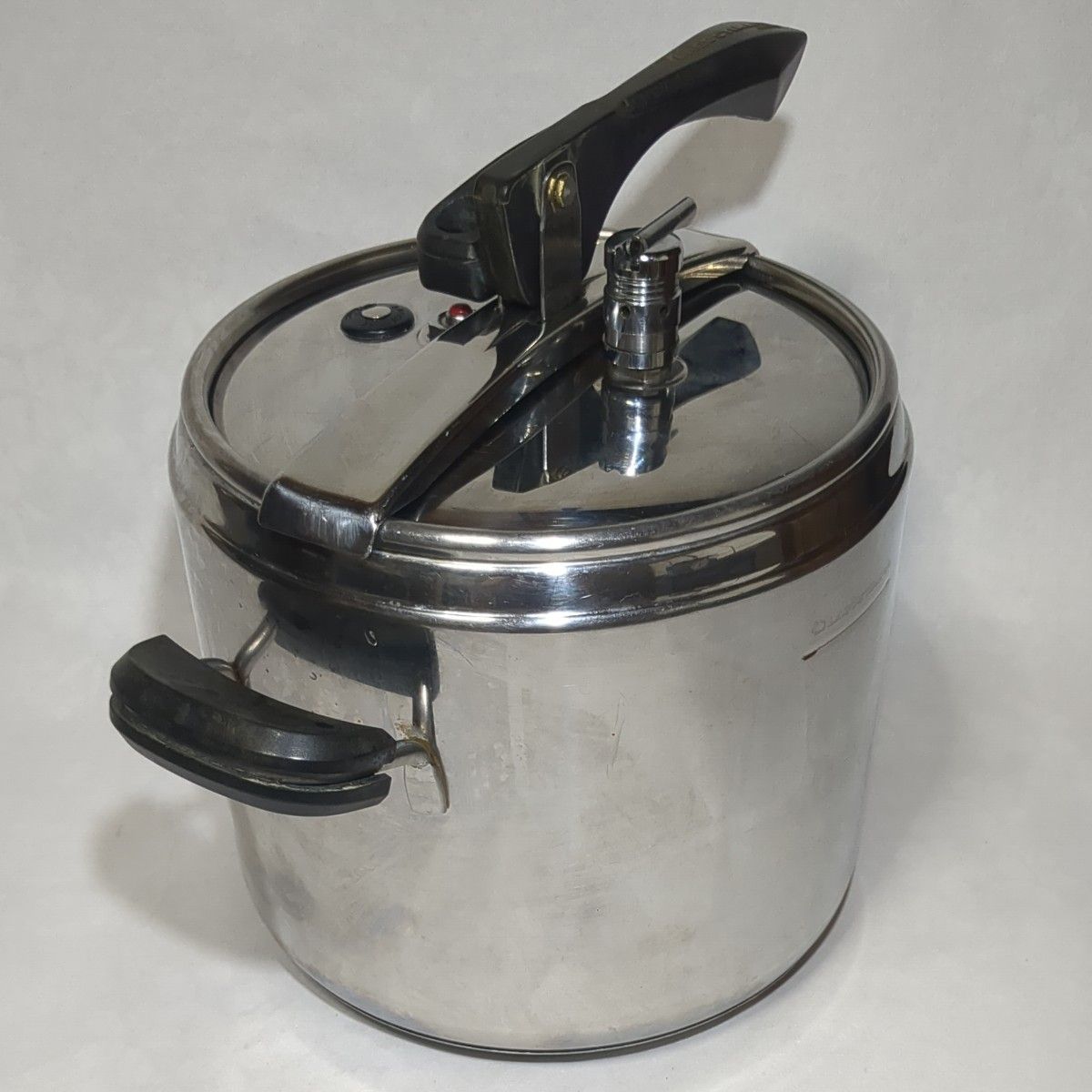 ラゴスティーナ圧力鍋 80シリーズ 7リットル イタリア製