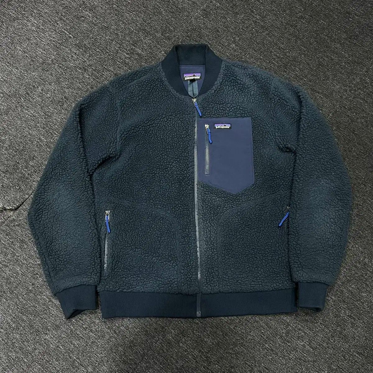 【雷市場（ポンジャン）商品韓国直送】 patagonia(パタゴニア) フリース ボンバー ジャケット
