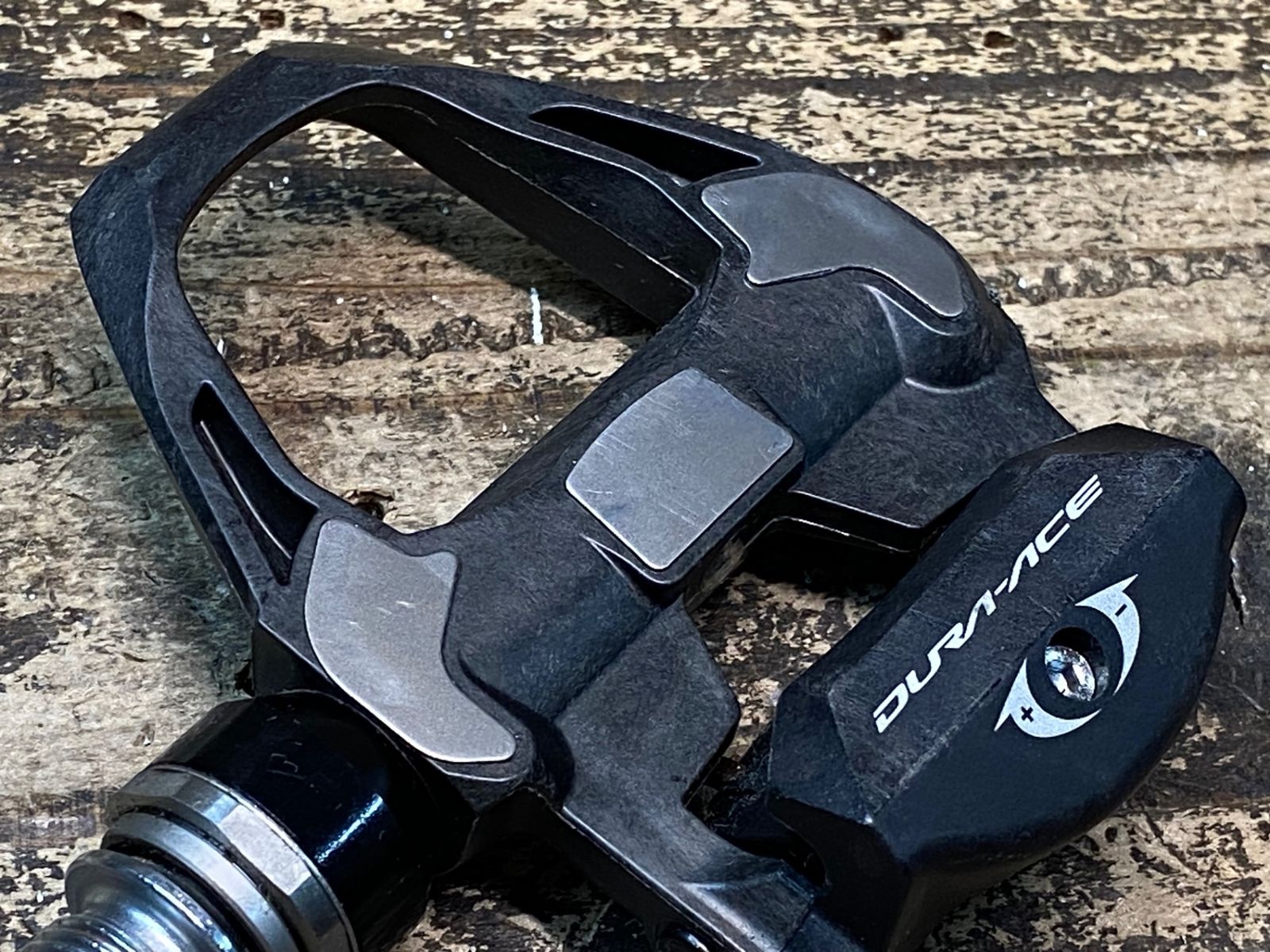 PD-R9100 DURA-ACE ビンディングペダル 青クリート付き 楽天市場】シマノ ペダル PD-R9100 SPD-SLペダル 付属クリート SM-SH12